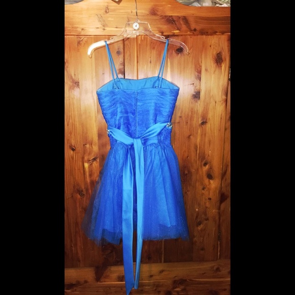 Mori Lee formal dress - Picture 2 of 8